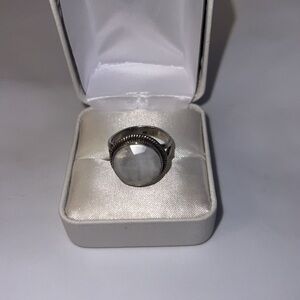 Sterling silver ring with milky quartz round stone - size 7